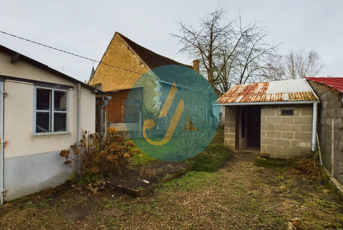 Maison de village avec grand potentiel à Arquian, idéal pour résidence ou investissement locatif 