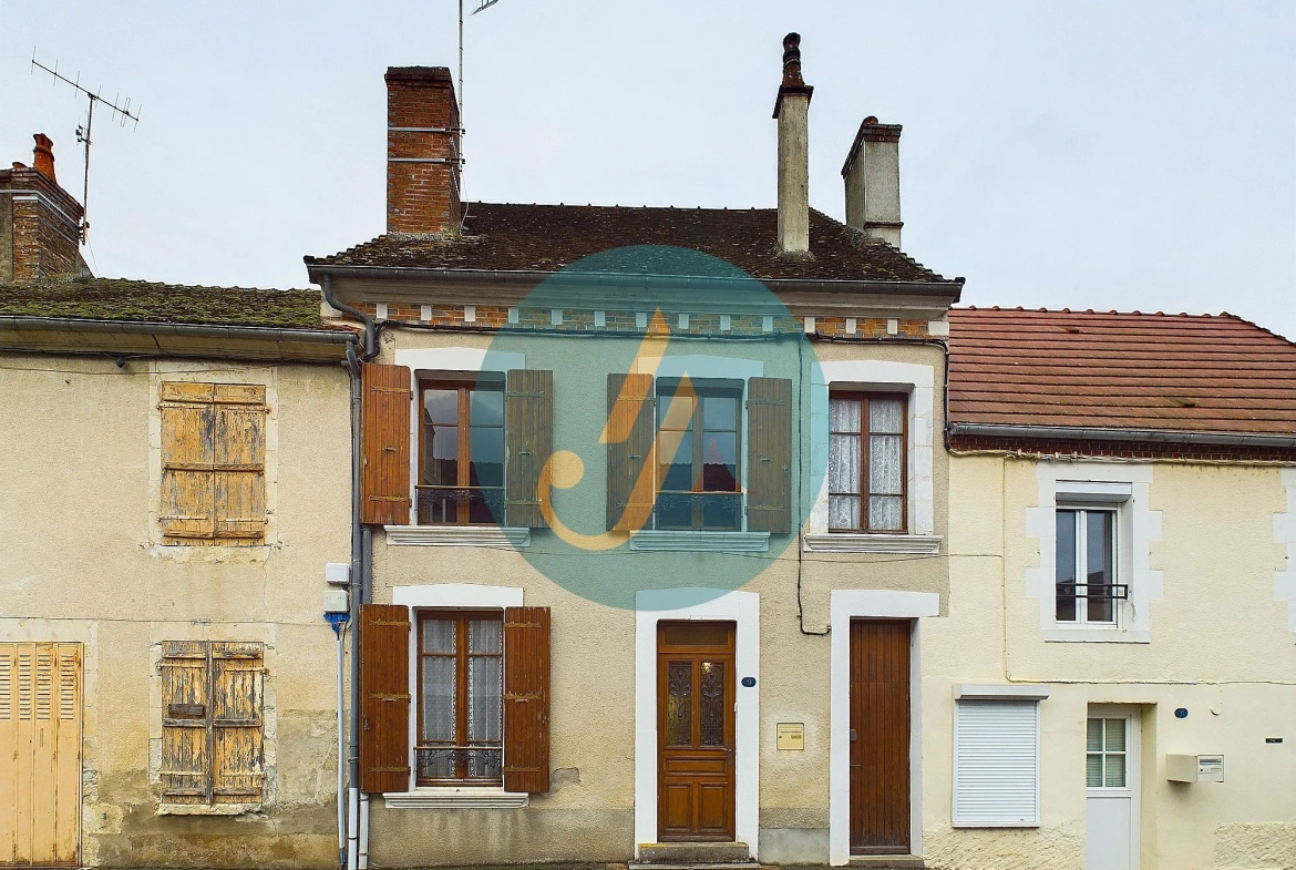 Maison de village avec grand potentiel à Arquian, idéal pour résidence ou investissement locatif 