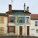 Maison de village avec grand potentiel à Arquian, idéal pour résidence ou investissement locatif