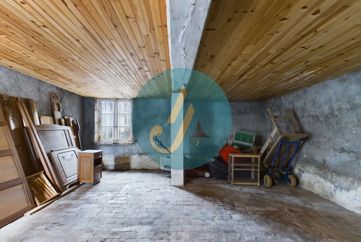 Maison de village avec grand potentiel à Arquian, idéal pour résidence ou investissement locatif 