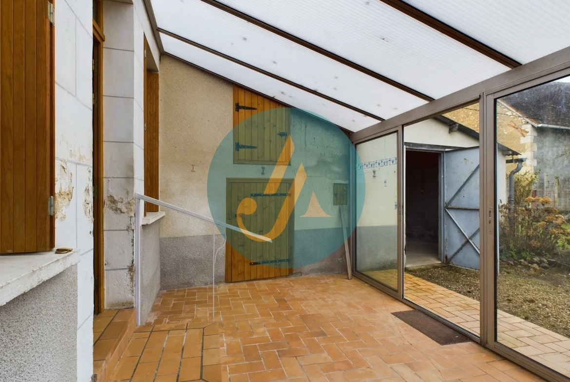 Maison de village avec grand potentiel à Arquian, idéal pour résidence ou investissement locatif 