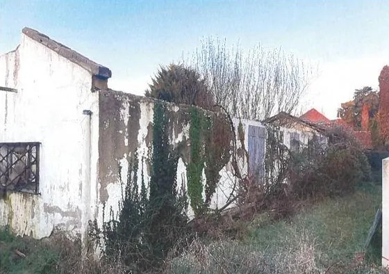 Maison en ruine de 87 m² avec jardin à Biaudos à vendre aux enchères à partir de 65 000 € 