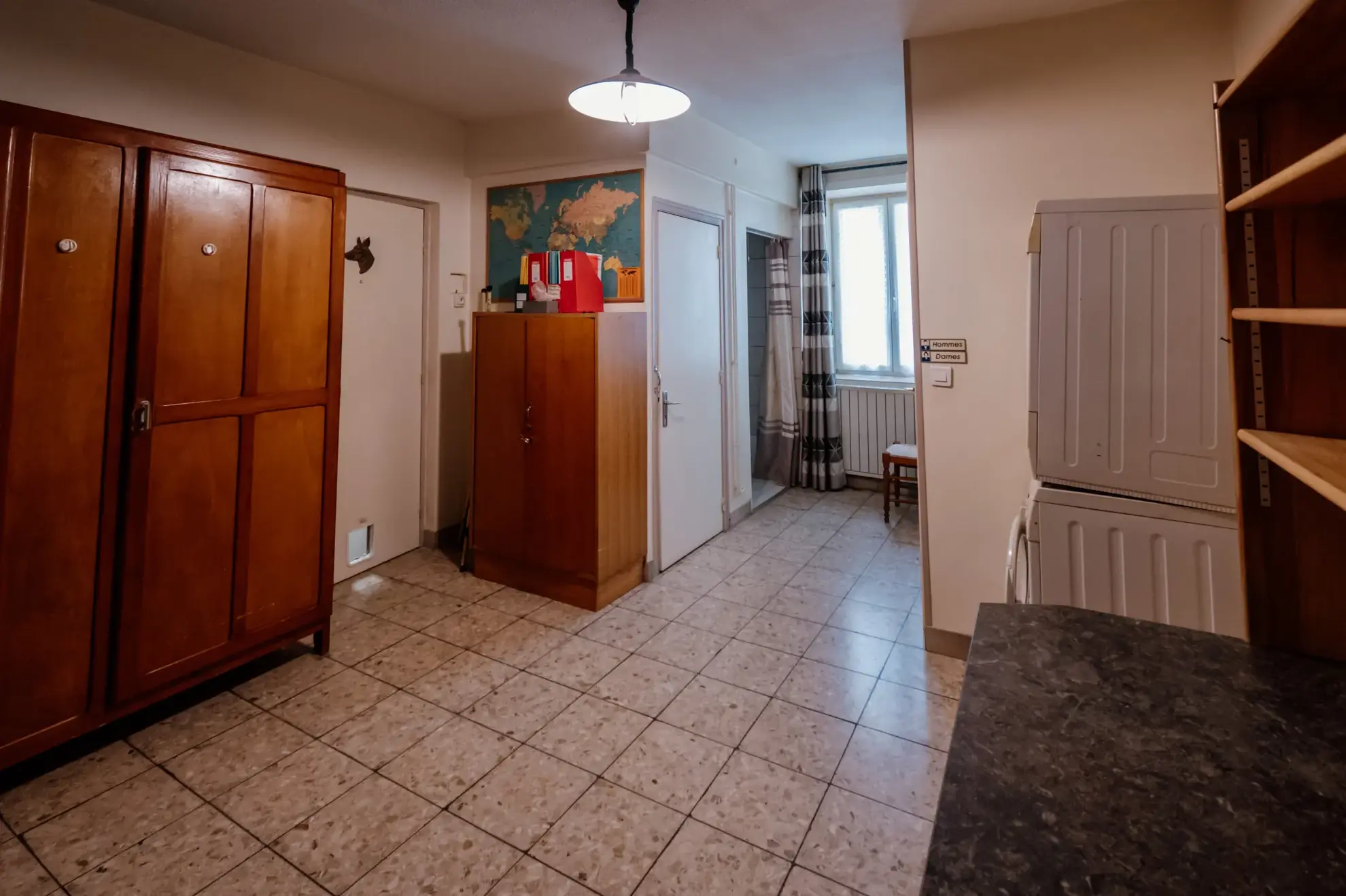 Maison de 200 m² avec 5 chambres à Villers-sous-Chalamont - Opportunité d'investissement 