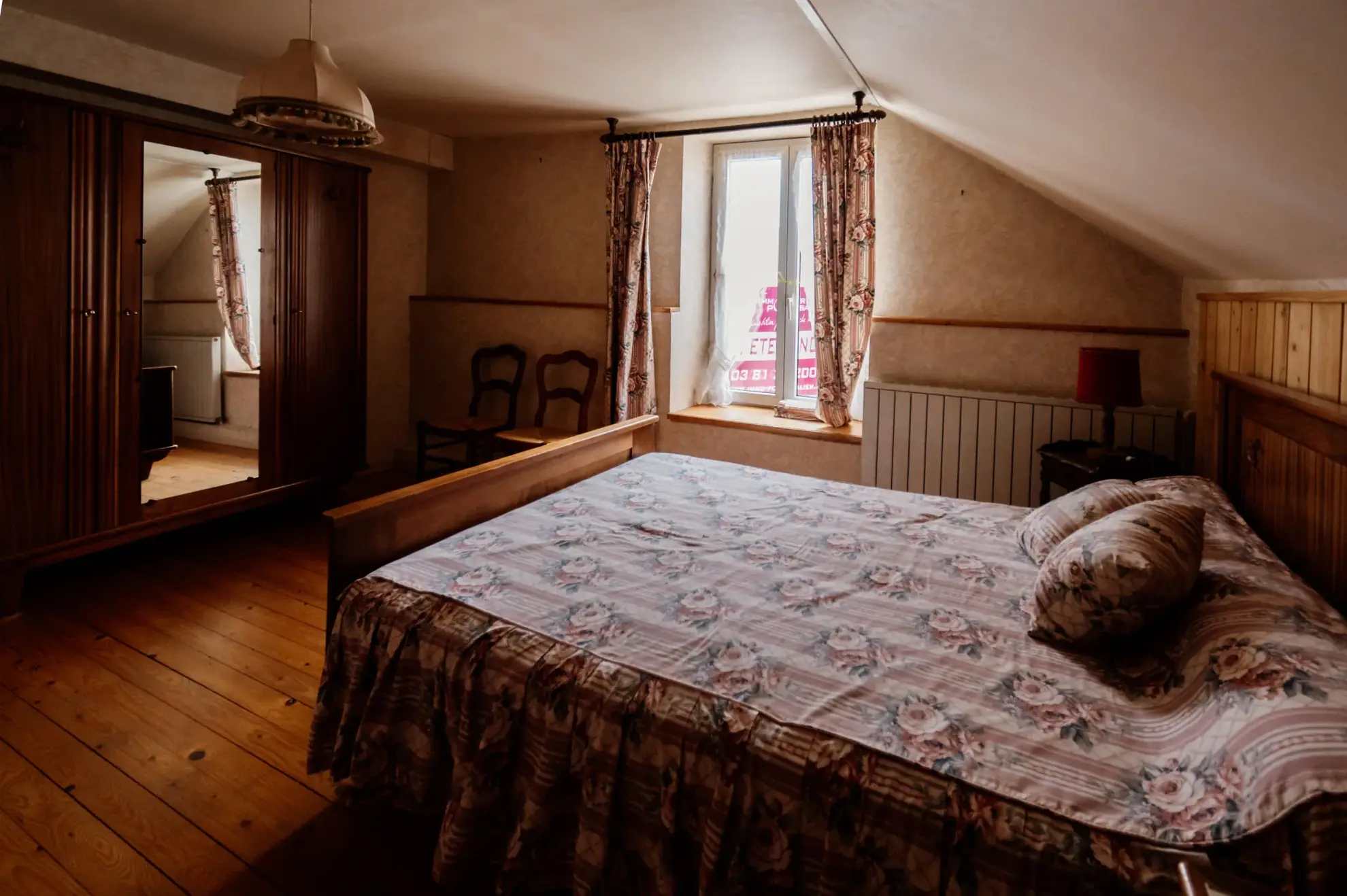 Maison de 200 m² avec 5 chambres à Villers-sous-Chalamont - Opportunité d'investissement 