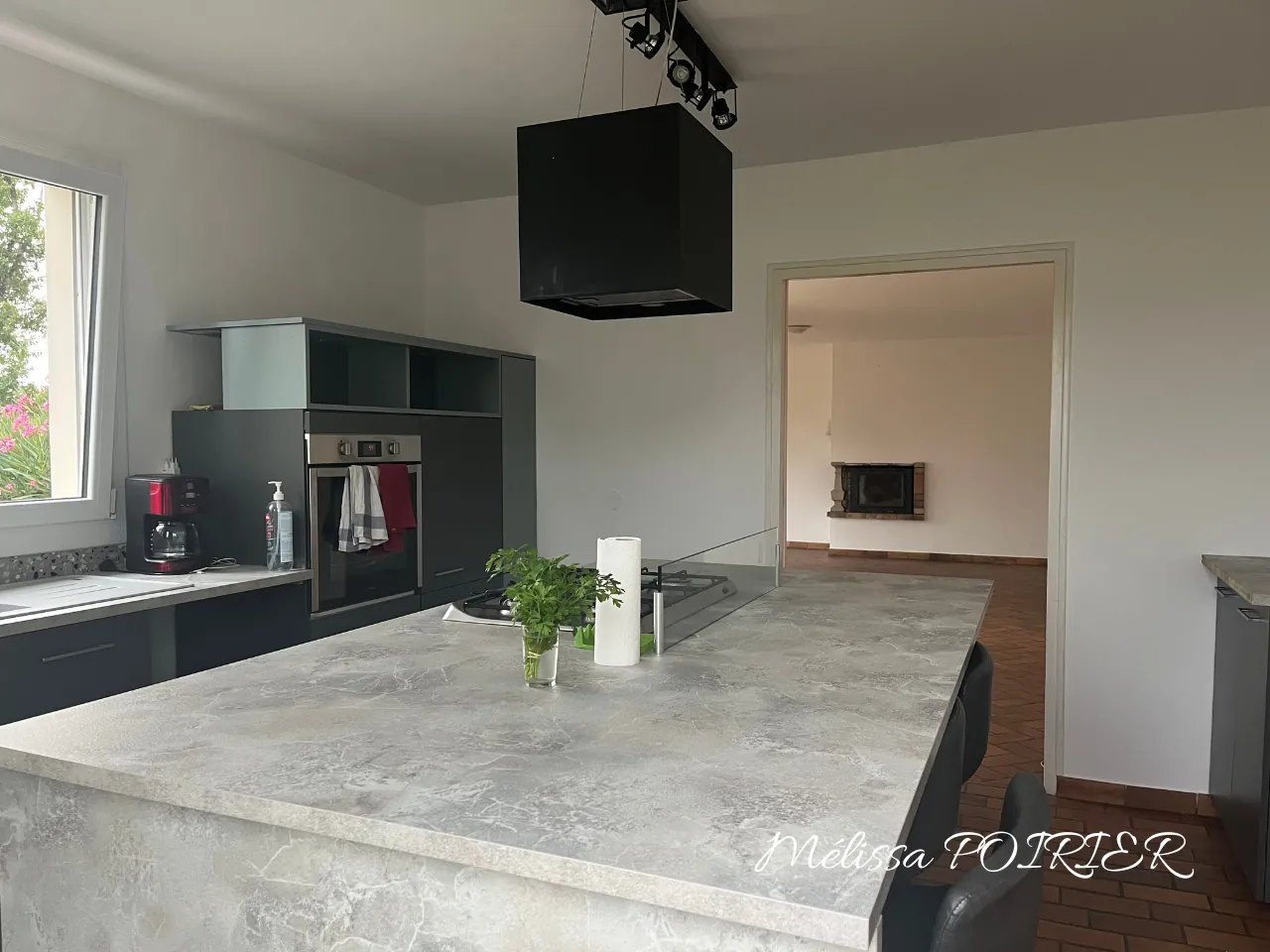 Maison de plain-pied avec 3 chambres et jardin arboré à Mortagne-sur-Sèvre 