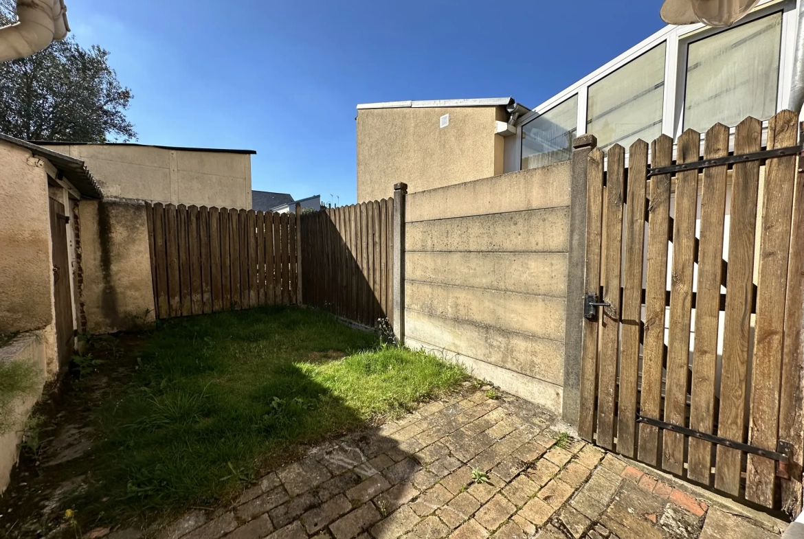 Maison à vendre dans le quartier Saint Pavin à Le Mans avec potentiel d'aménagement 