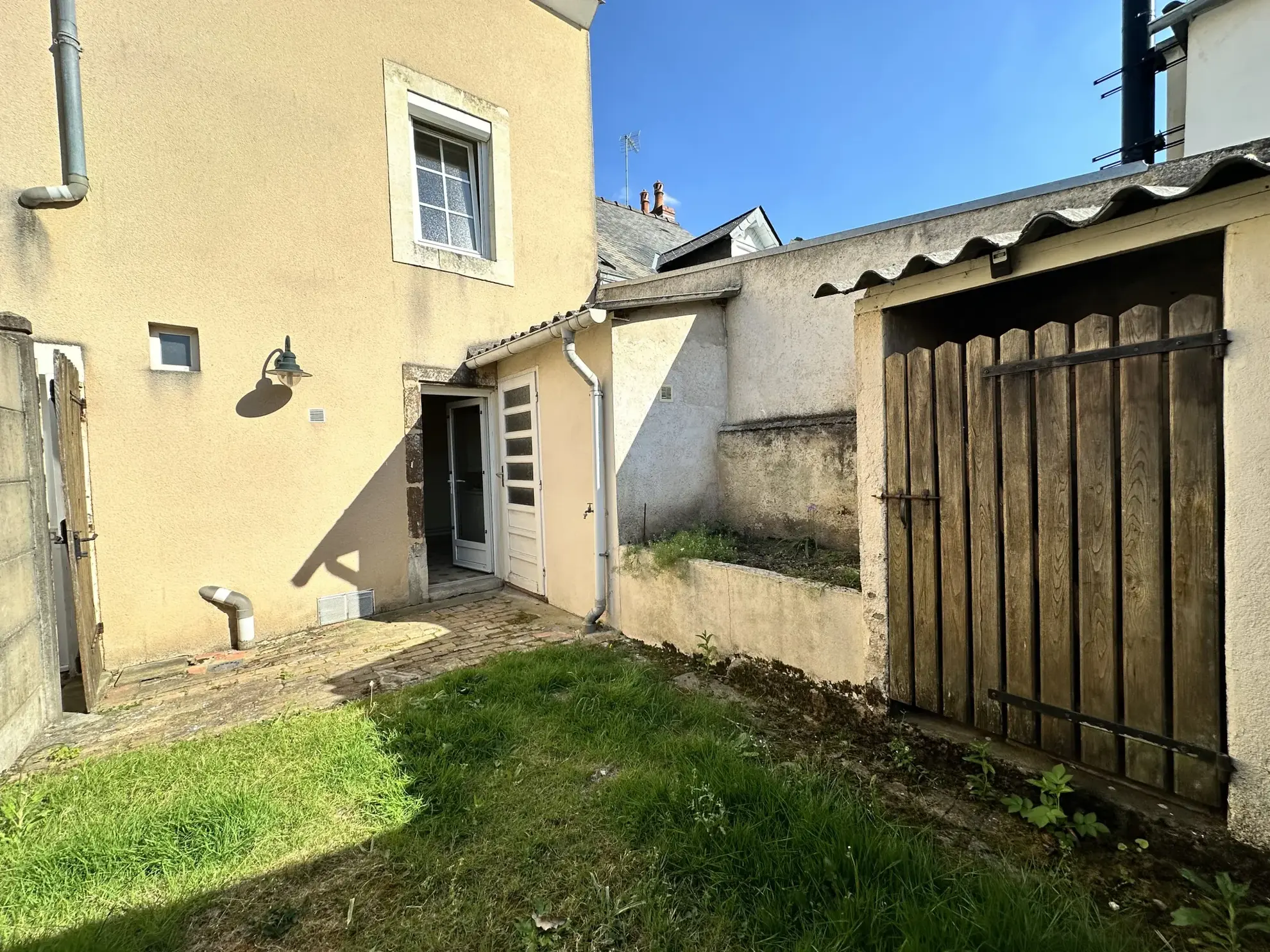 Maison à vendre dans le quartier Saint Pavin à Le Mans avec potentiel d'aménagement 