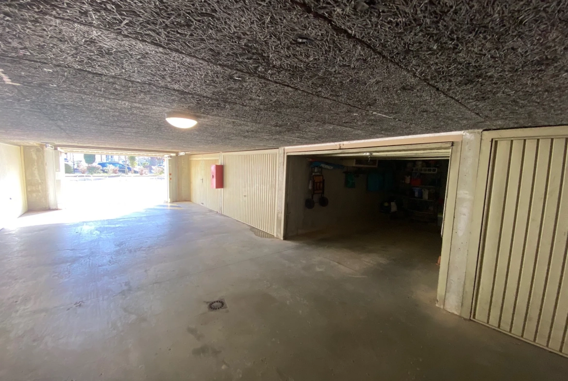 Studio meublé de 26m² avec terrasse et garage au Grau du Roi 