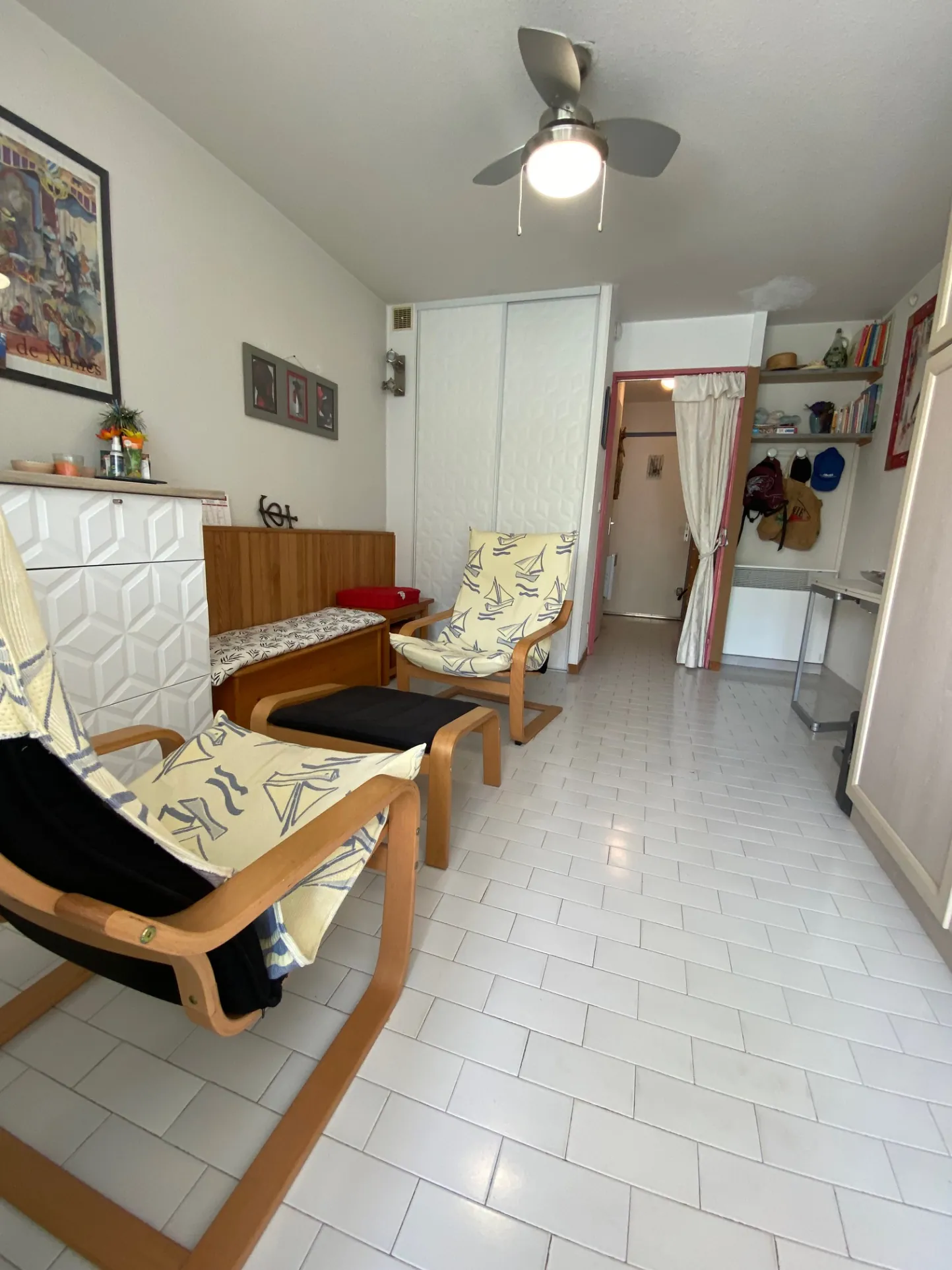 Studio meublé de 26m² avec terrasse et garage au Grau du Roi 