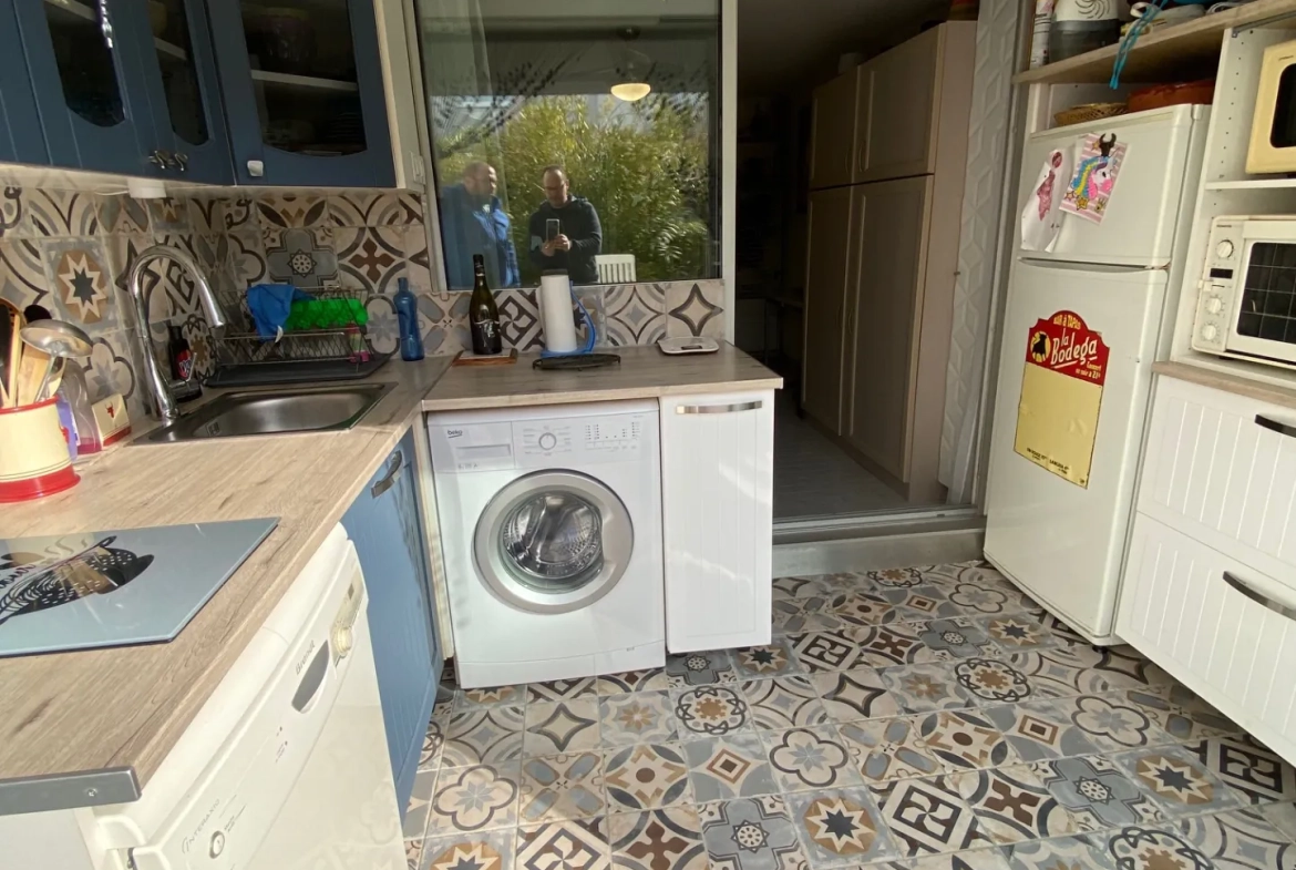Studio meublé de 26m² avec terrasse et garage au Grau du Roi 