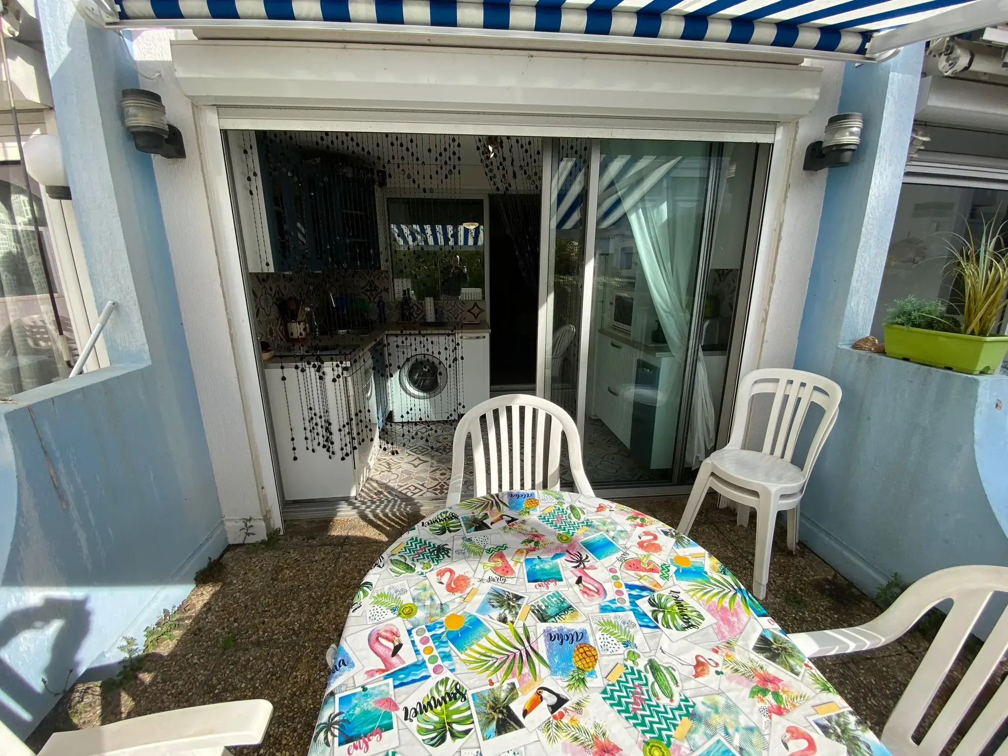 Studio meublé de 26m² avec terrasse et garage au Grau du Roi 
