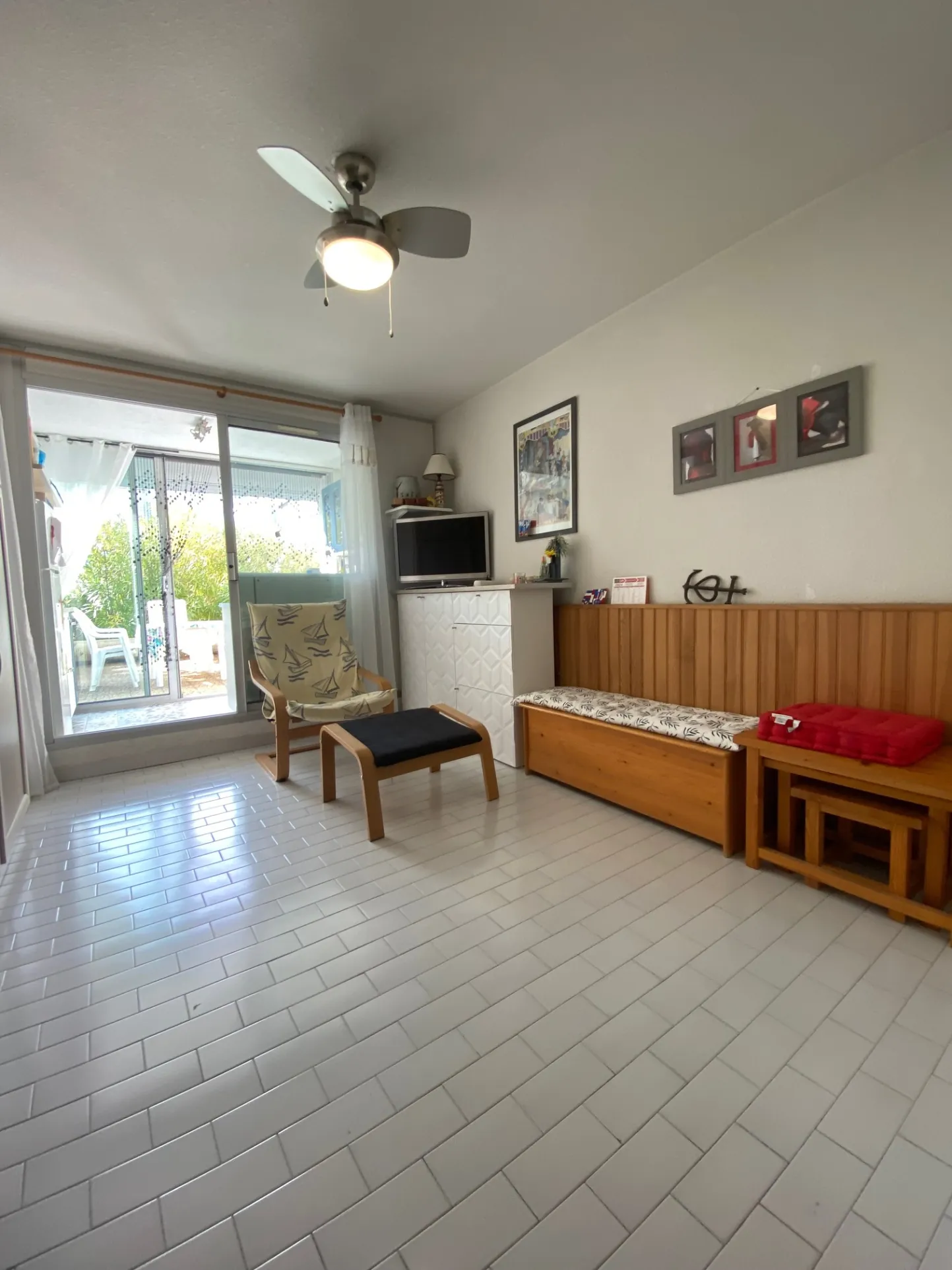 Studio meublé de 26m² avec terrasse et garage au Grau du Roi 
