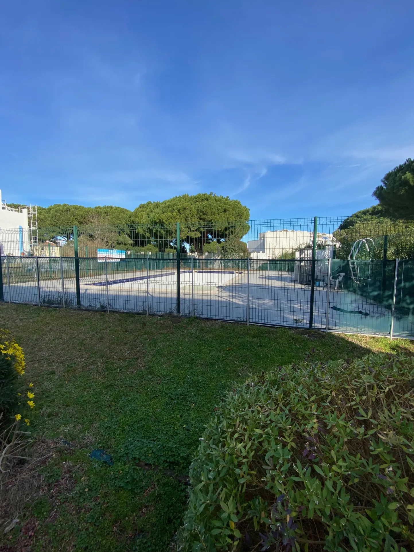 Studio meublé de 26m² avec terrasse et garage au Grau du Roi 