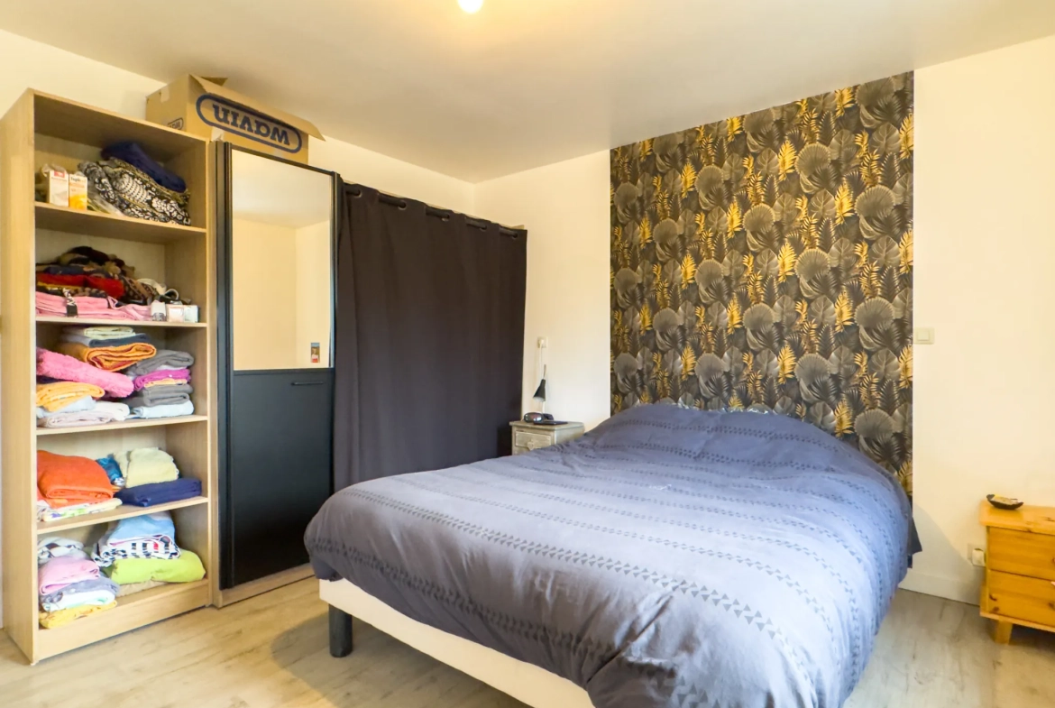 Maison rénovée avec piscine, 4 chambres, grand terrain à Privas secteur Ruissol 