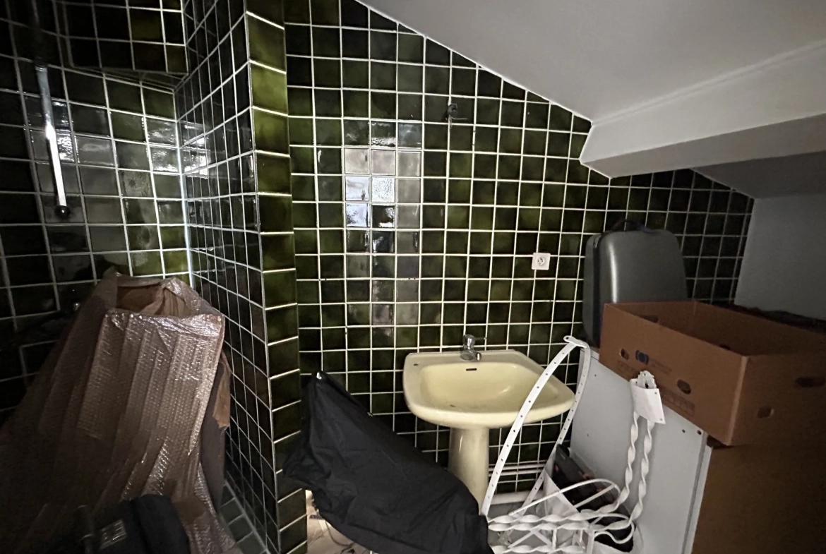 Appartement T3 à rénover au dernier étage rue de Metz, Toulouse - Excellente localisation 