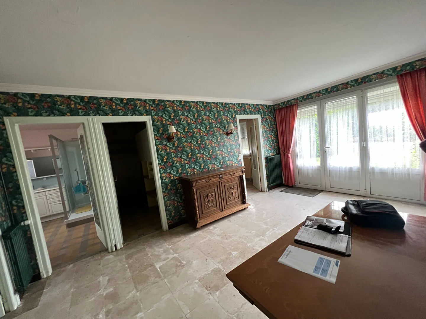 Maison à vendre à Sours avec dépendances et grand terrain de 2500 m² 