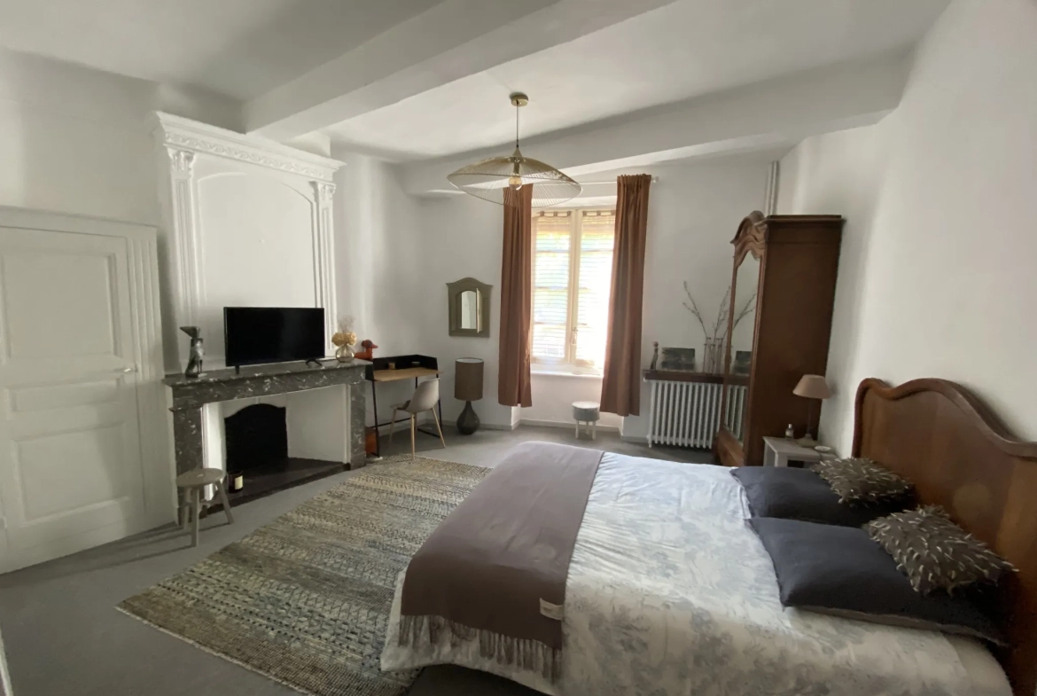 Maison de village à Anduze avec 2 chambres, bureau et garage - Centre-ville idéal 