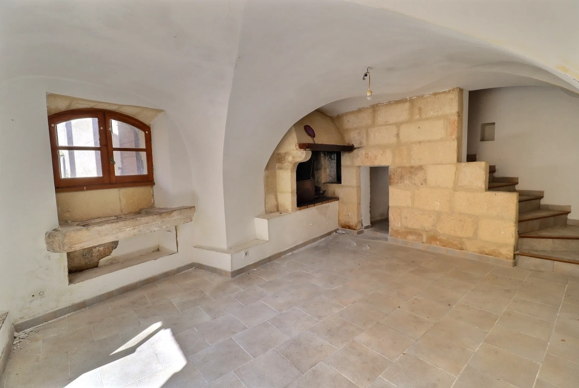 À vendre deux maisons de village à Congéniès - Idéal investissement avec charme et potentiel 