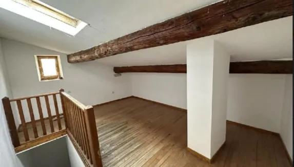 À vendre deux maisons de village à Congéniès - Idéal investissement avec charme et potentiel 