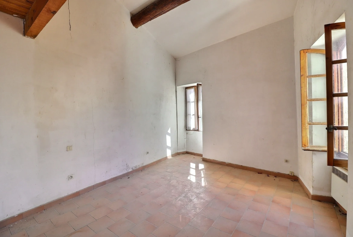À vendre deux maisons de village à Congéniès - Idéal investissement avec charme et potentiel 
