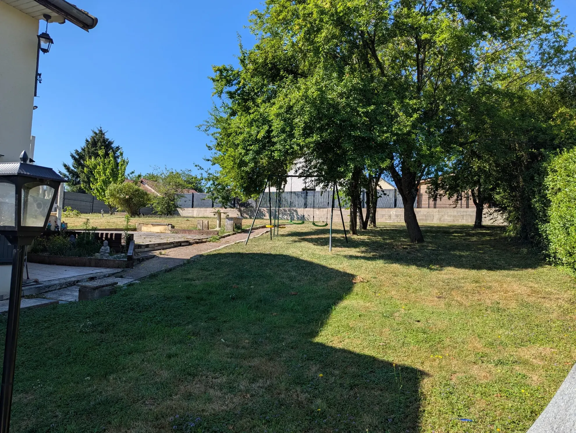Maison individuelle à Arc-les-Gray de 116 m² avec jardin et garage 