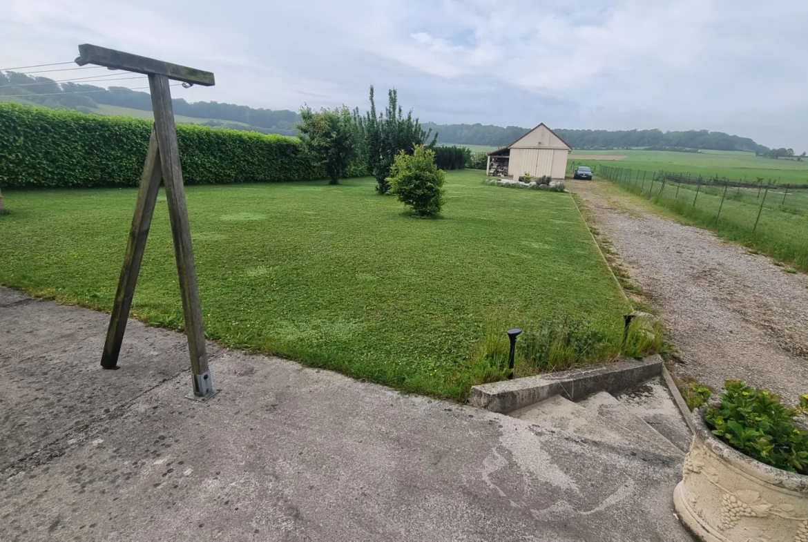 Belle maison individuelle à Hermelinghen avec grand terrain et double garage 