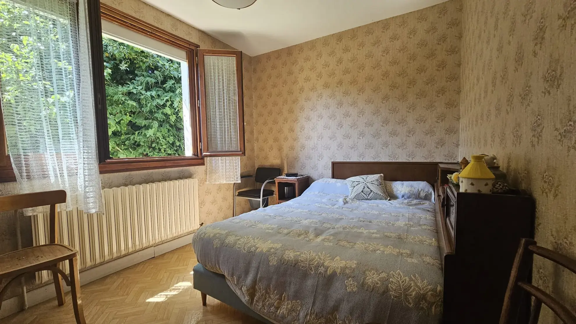 Maison en pierre à rénover à Sansac-Veinazès - Potentiel avec garage et jardin 