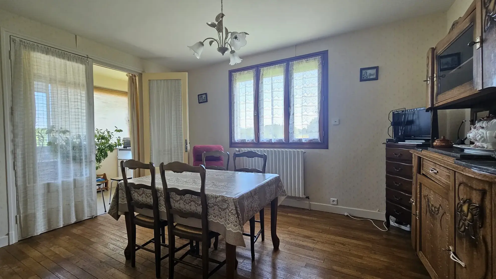 Maison en pierre à rénover à Sansac-Veinazès - Potentiel avec garage et jardin 