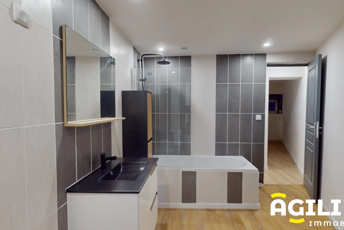 Maison rénovée avec jardin et niveau aménageable à Vieux-Condé 59690 