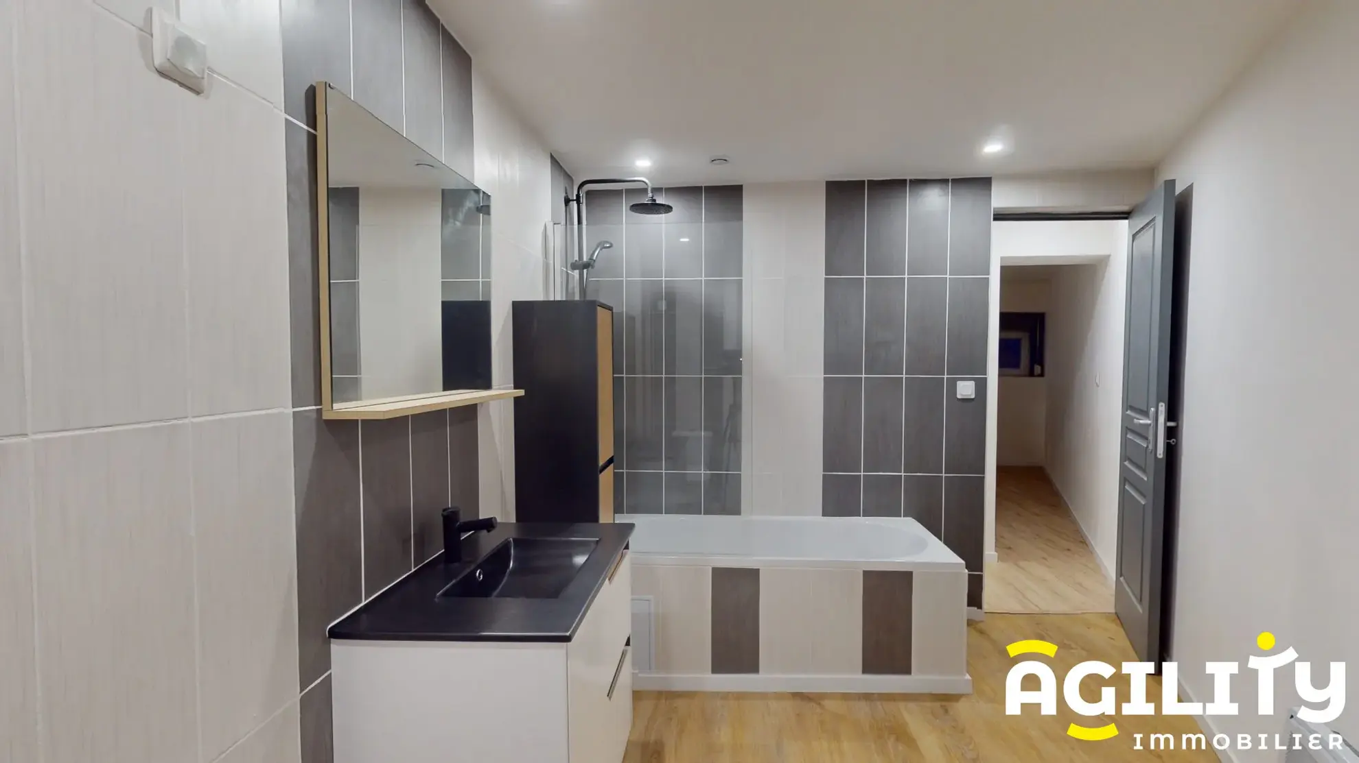 Maison rénovée avec jardin et niveau aménageable à Vieux-Condé 59690 