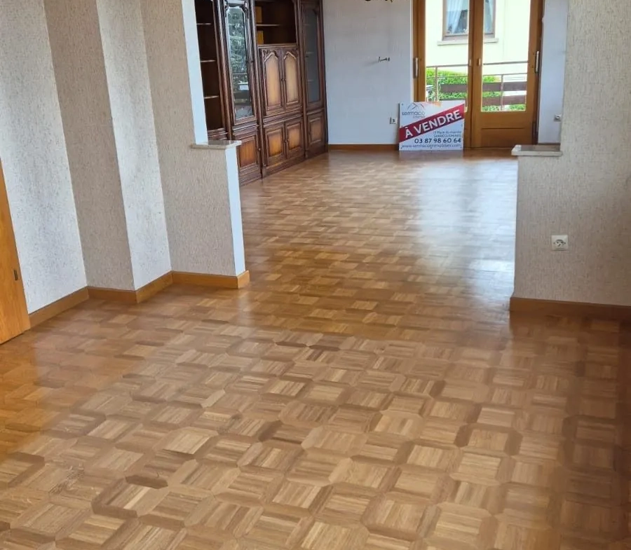 Maison à Oeting de 148 m² avec jardin, garage et proches axes routiers 