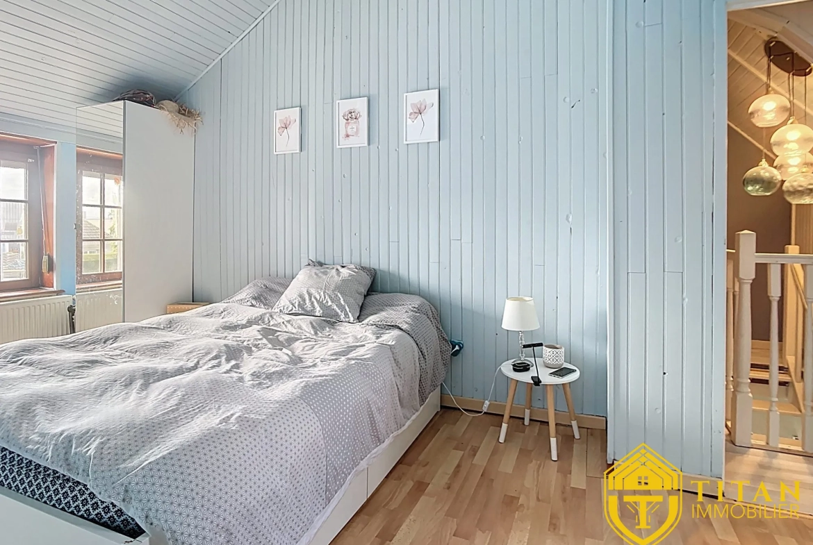  Maison, deux chambres, grand jardin, Faubourg de Cassel - Titan Immobilier Maison 4 pièces rénovée à Socx, 90,6 m², au prix de 179 900 € 