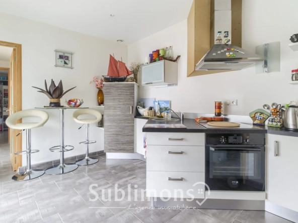 Maison à vendre à Auray - Plain-pied, jardin, viager occupé