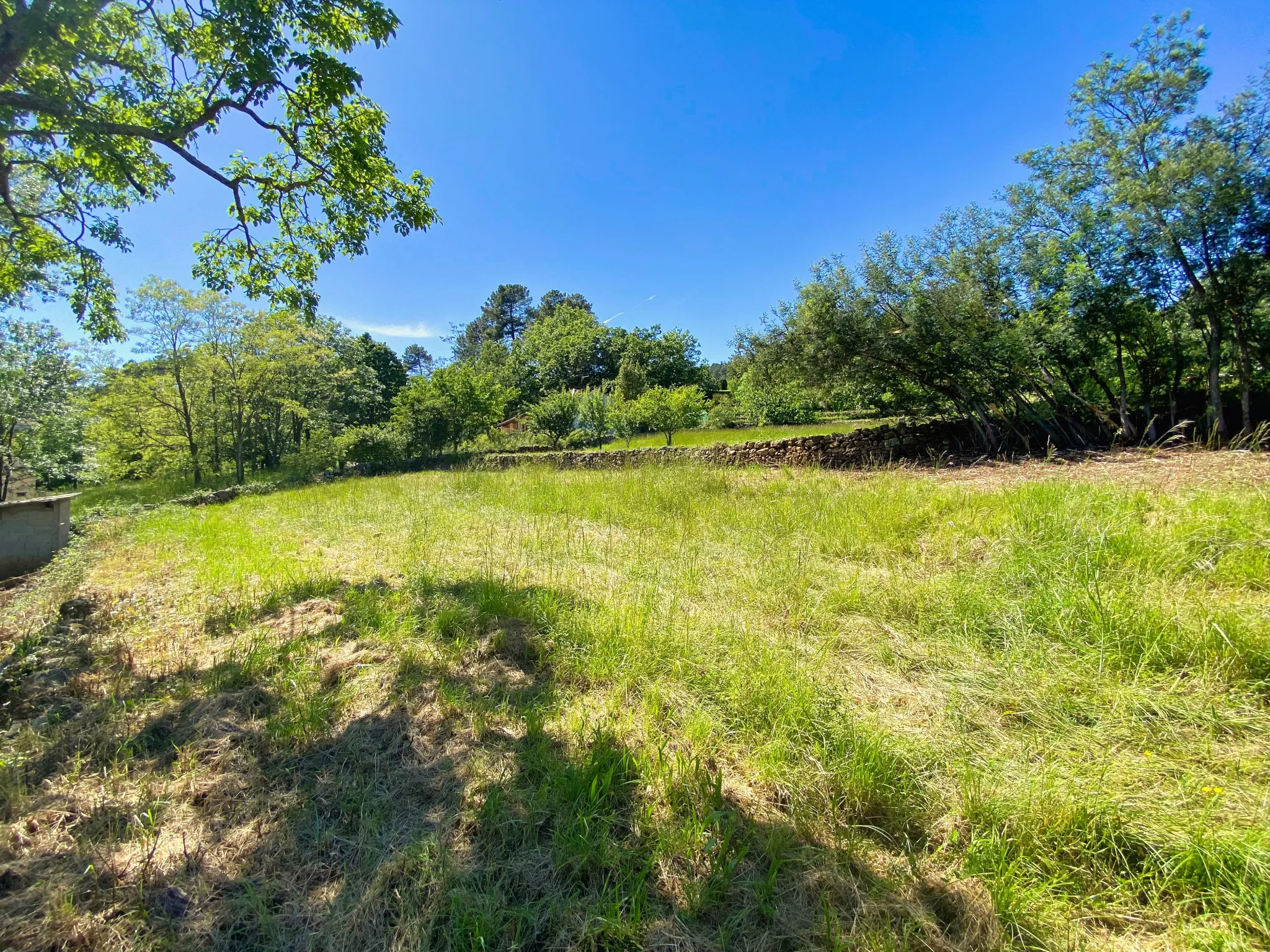 Terrain constructible de 883 m² à MERCUER, proches d'AUBENAS 