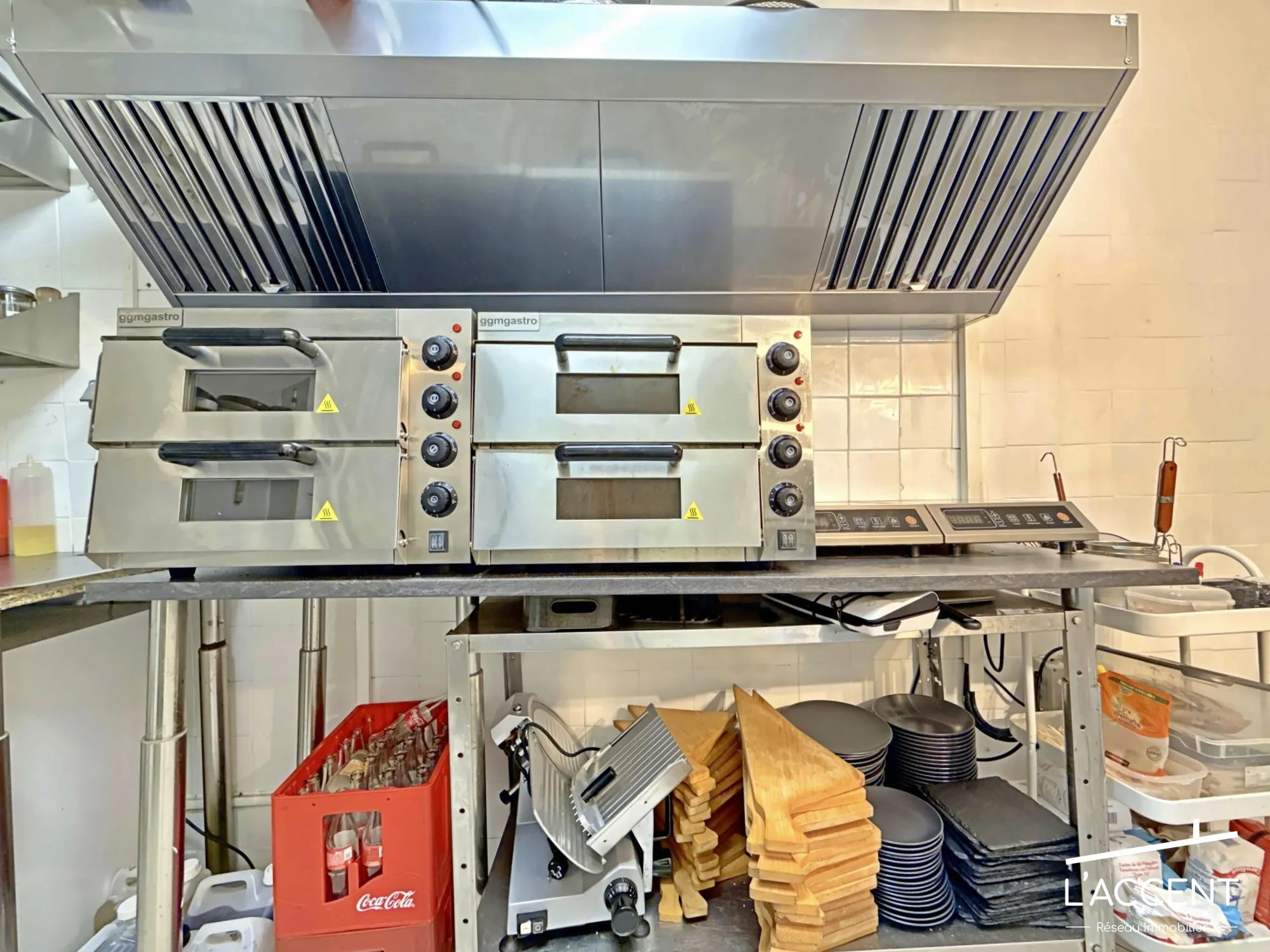 À vendre Fonds de commerce de restaurant à Nîmes, emplacement privilégié 