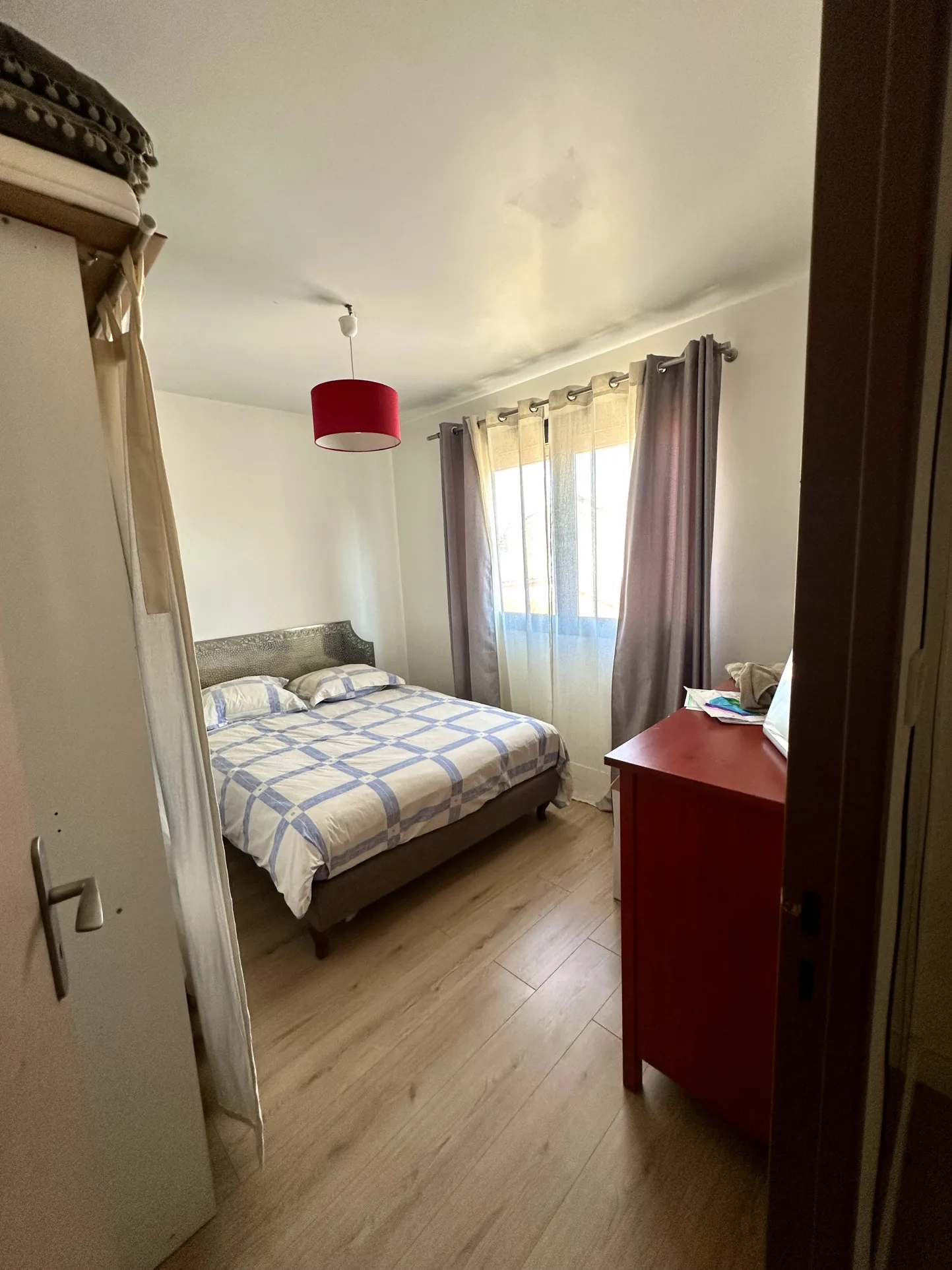 Maison rénovée de 86,73 m² avec jardins et garage à Grazaille, Carcassonne 