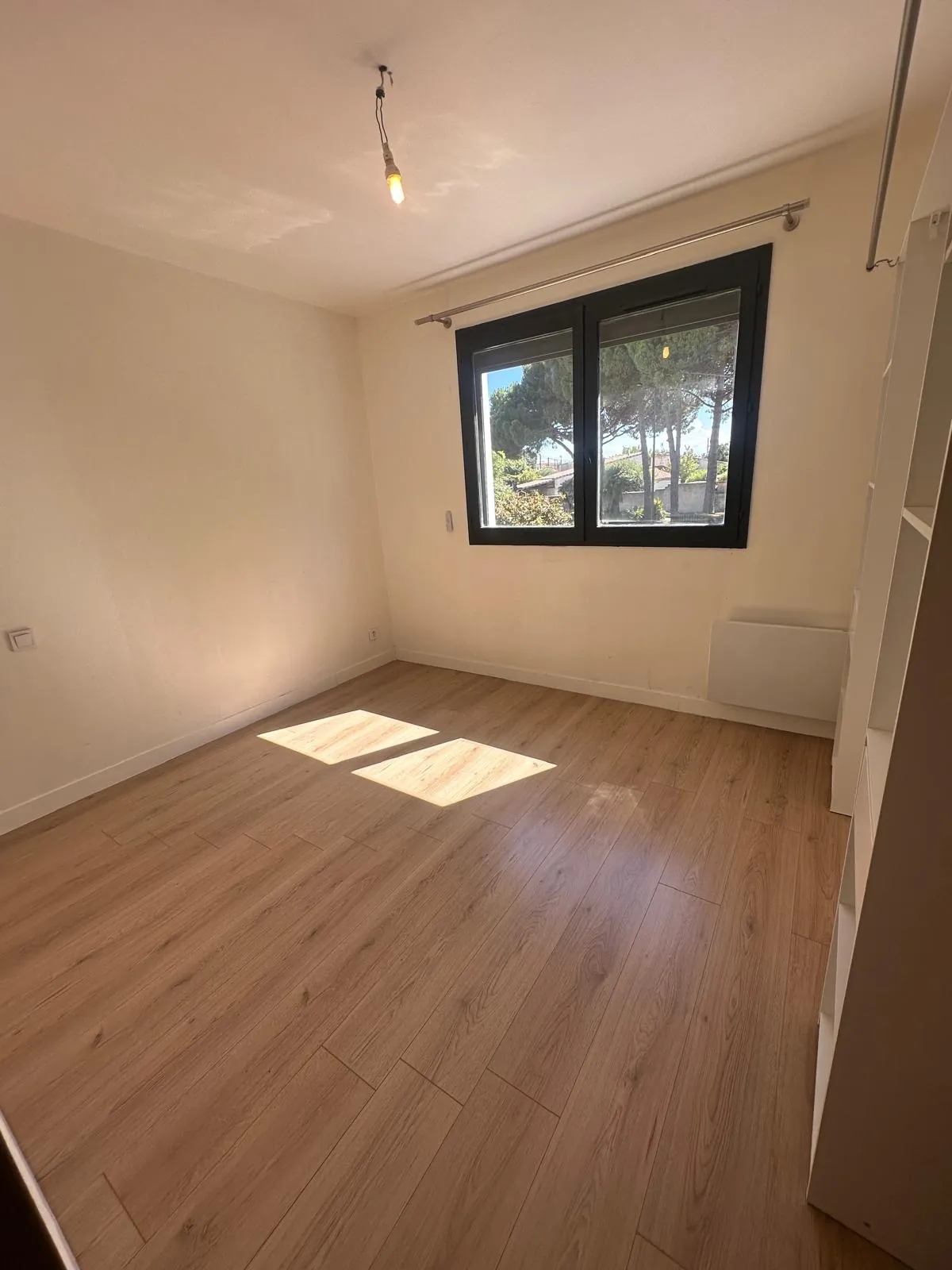 Maison rénovée de 86,73 m² avec jardins et garage à Grazaille, Carcassonne 