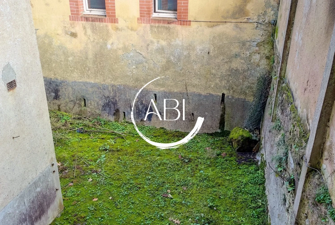 Local commercial de 60 m² à Bagnoles-de-l'Orne – Emplacement stratégique et parking gratuit 