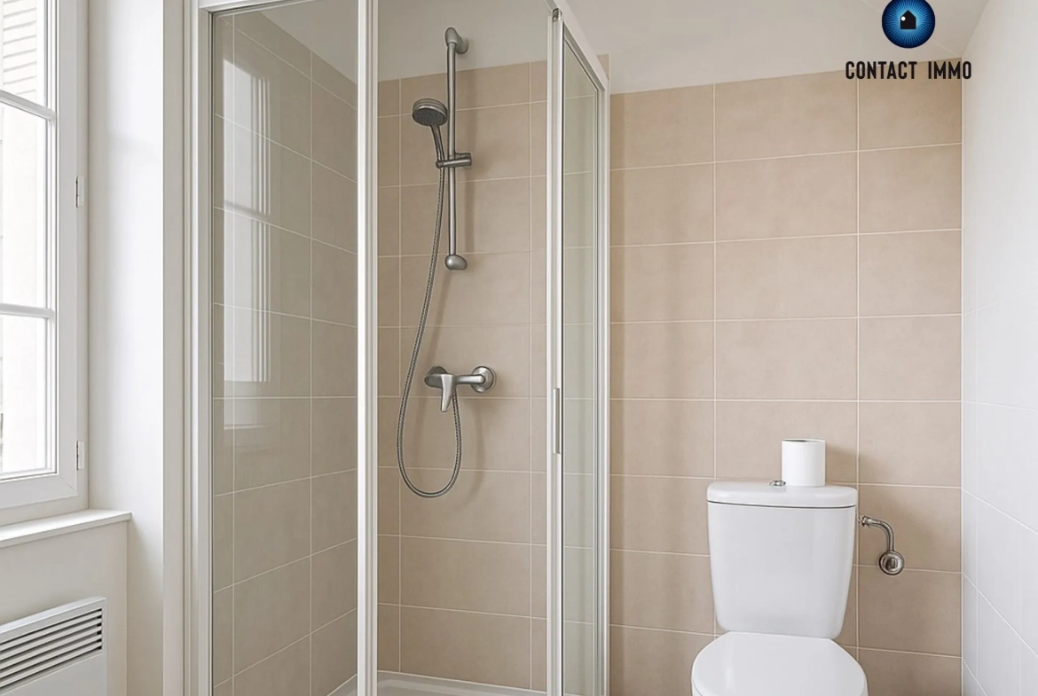 Studio à vendre à Brive-la-Gaillarde, idéal investisseur, à rénover dans le centre-ville 