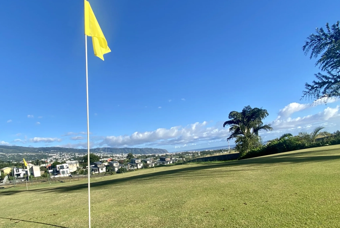 Terrain constructible de 298 m² à Sainte-Marie - Le Hameau 