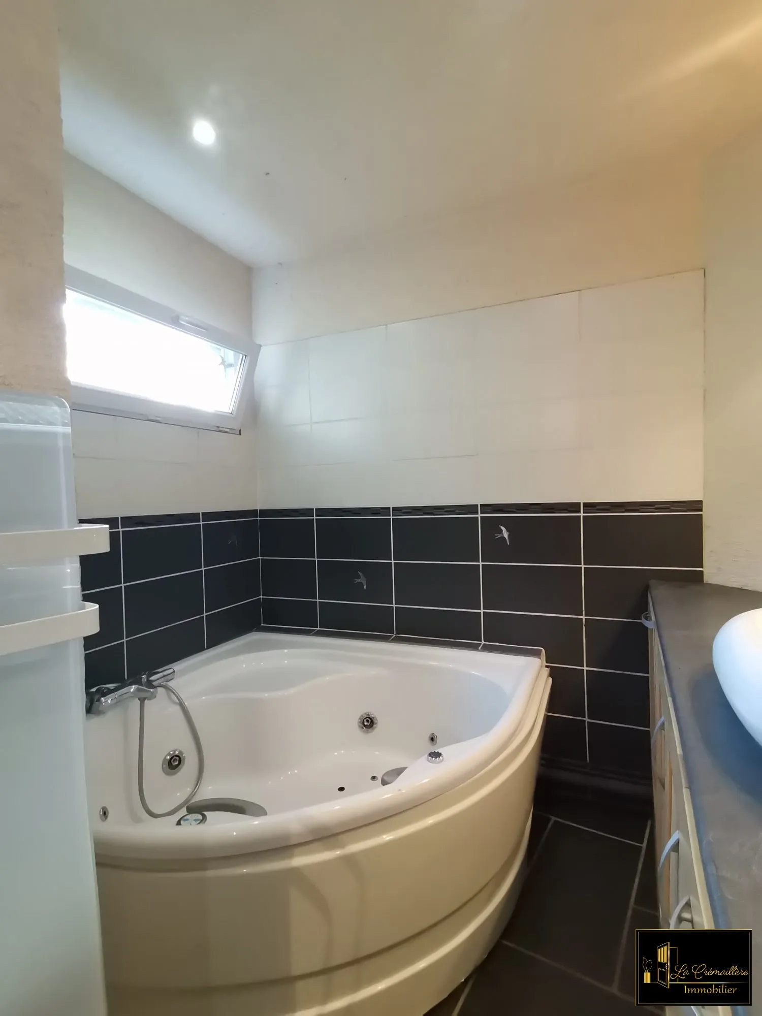 Maison de ville à vendre à Sainte-Mesme, 73 m² avec terrain de 423 m² 
