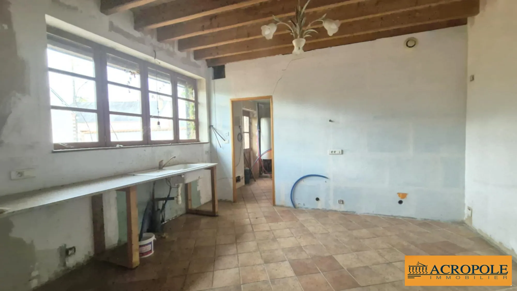 Fermette à rénover à Argent-sur-Sauldre avec potentiel et terrain arboré 