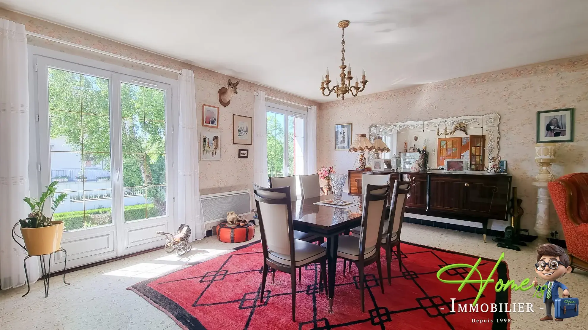 Maison à vendre à Fussy, proche Bourges, 3 chambres, terrasse, sous-sol complet 