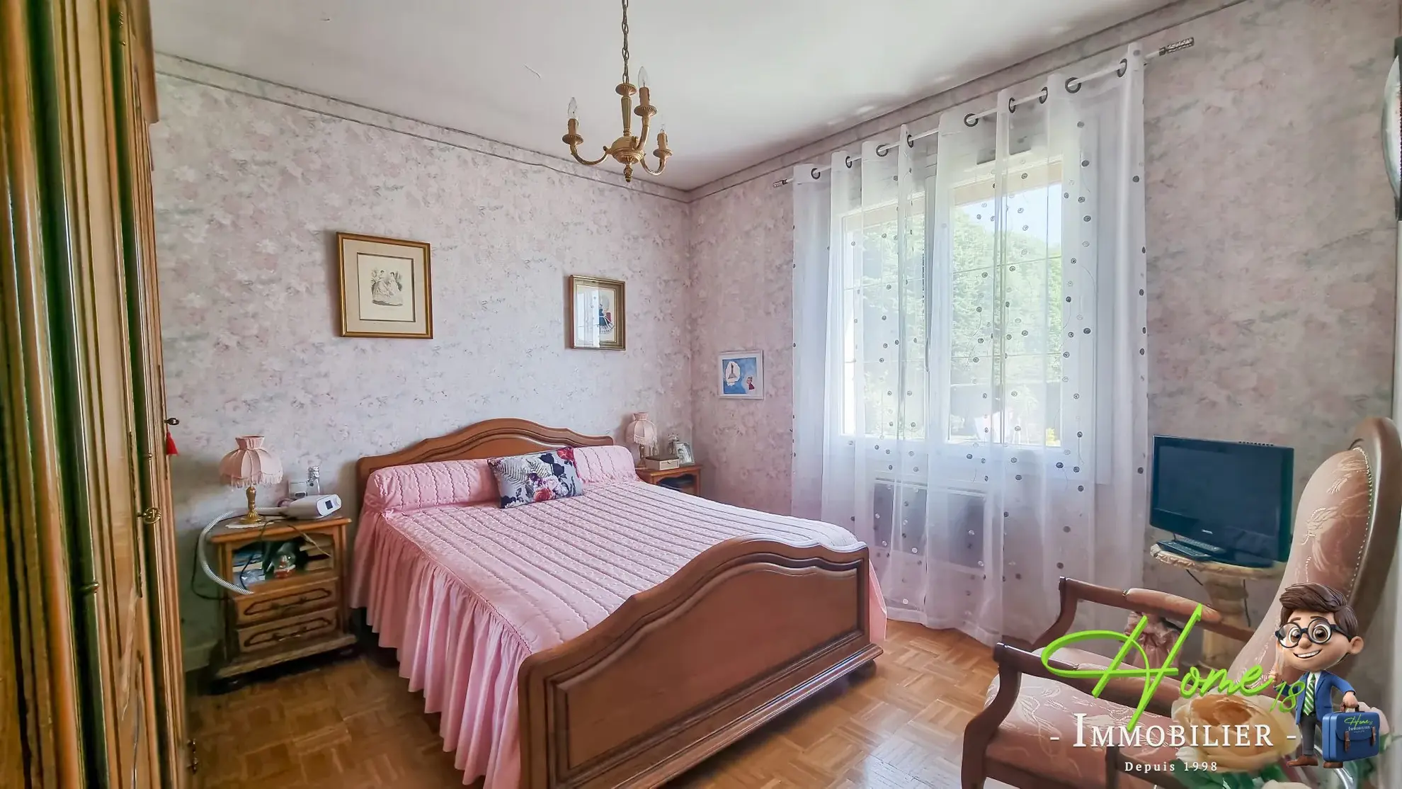 Maison à vendre à Fussy, proche Bourges, 3 chambres, terrasse, sous-sol complet 
