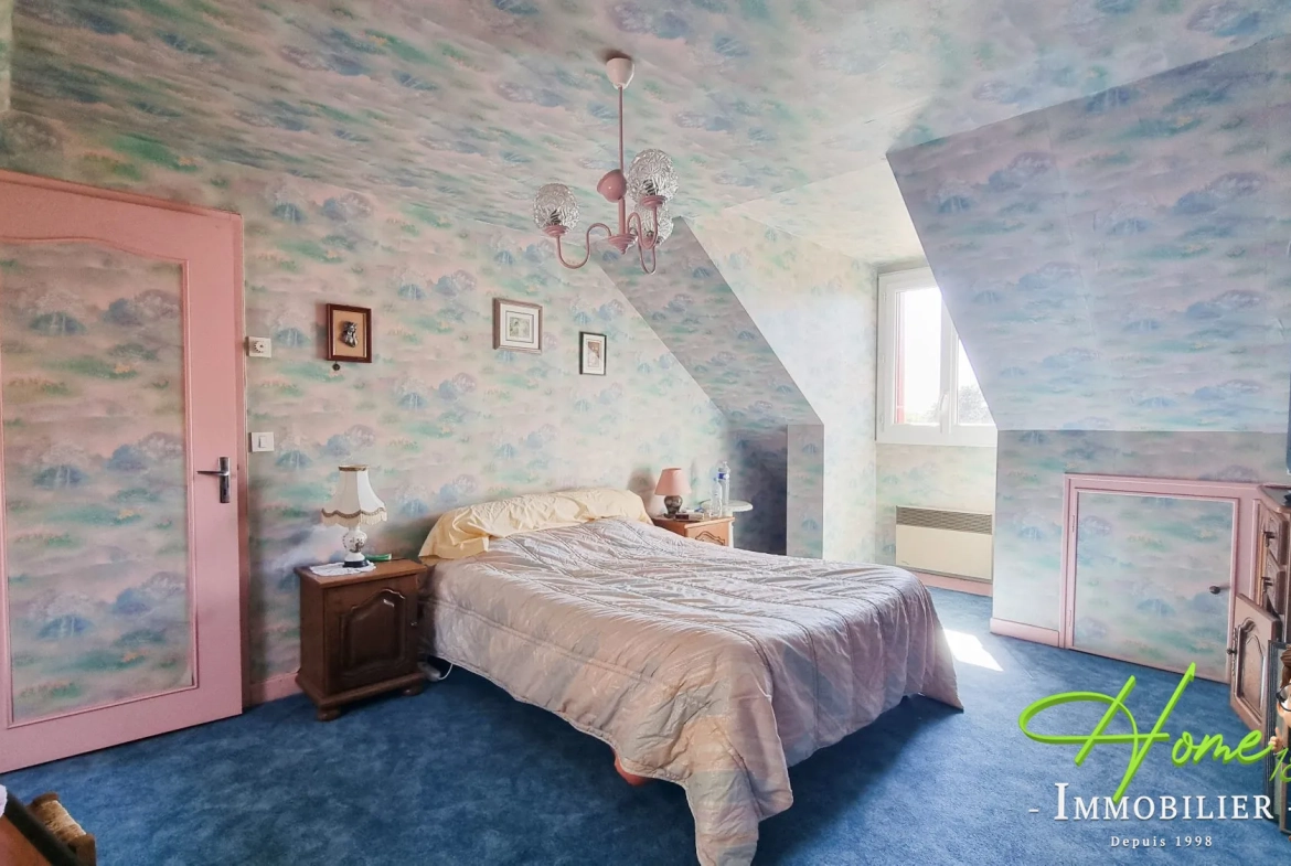 Maison à vendre à Fussy, proche Bourges, 3 chambres, terrasse, sous-sol complet 