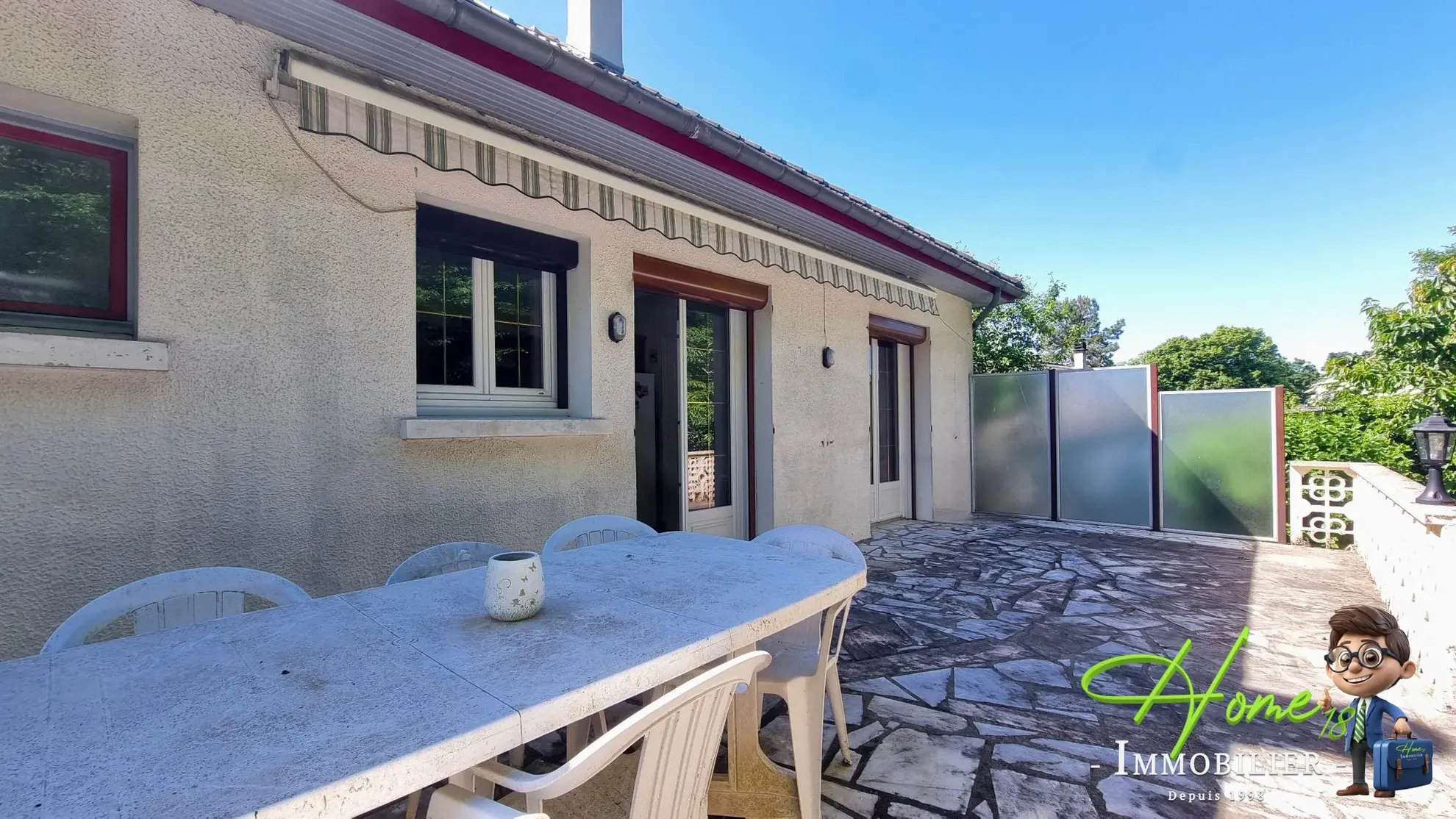 Maison à vendre à Fussy, proche Bourges, 3 chambres, terrasse, sous-sol complet 