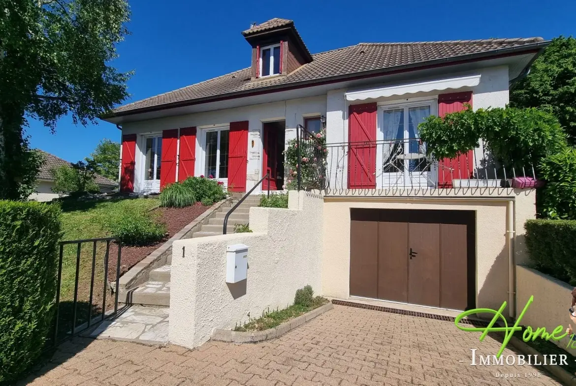 Maison à vendre à Fussy, proche Bourges, 3 chambres, terrasse, sous-sol complet 
