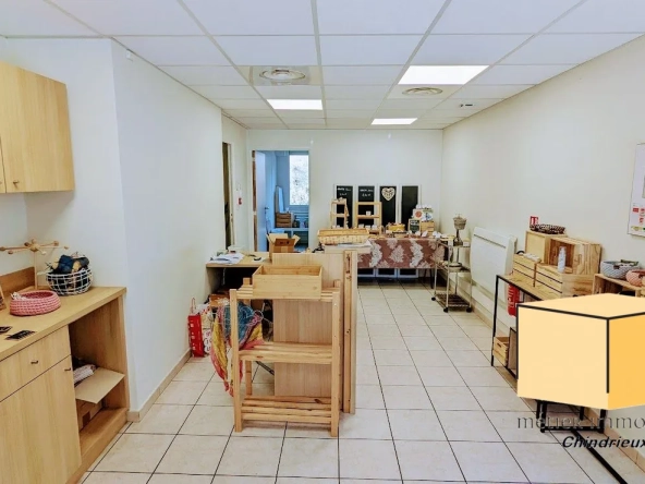 Opportunité locale commerciale à Culoz - Investissement ou usage professionnel