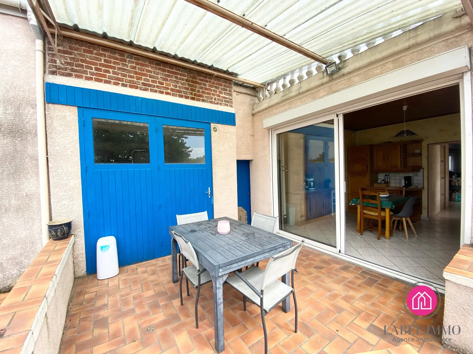 Maison familiale à Roeulx avec grand jardin, dépendances et garage - Opportunité à saisir 