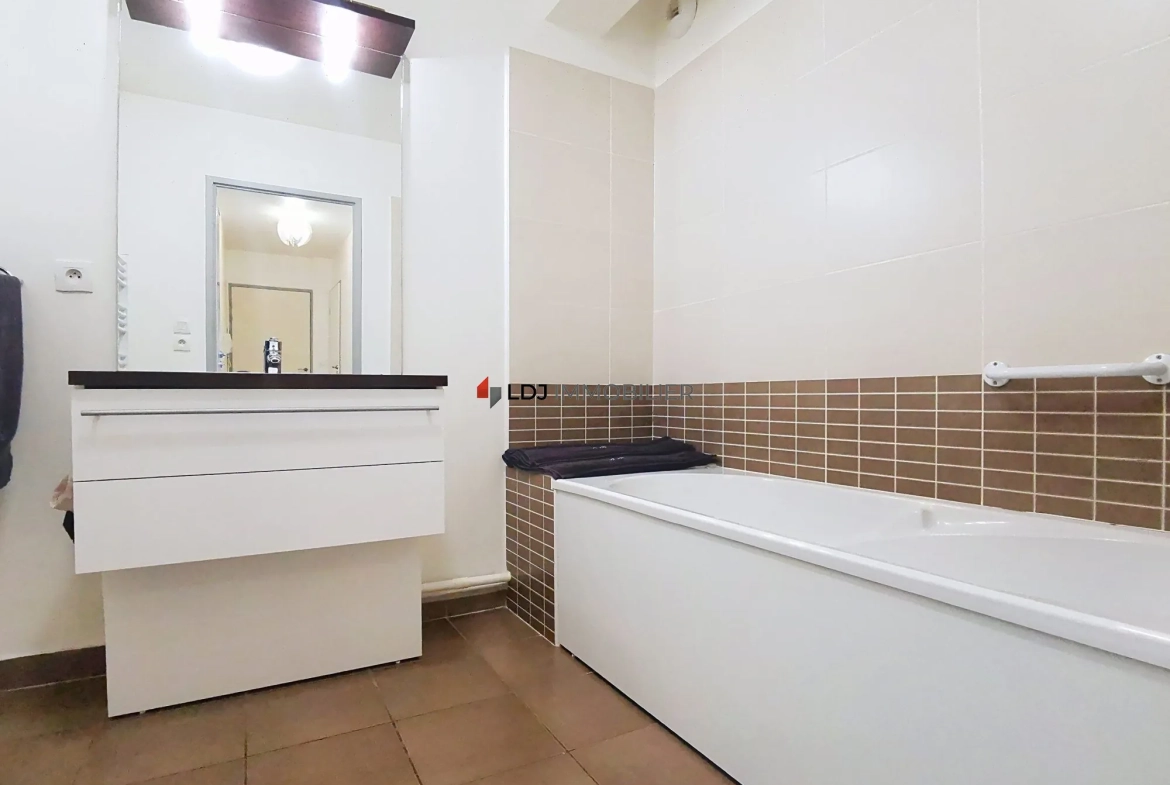 Appartement T3 avec terrasse et parking à Perpignan - Secteur Garrigole 